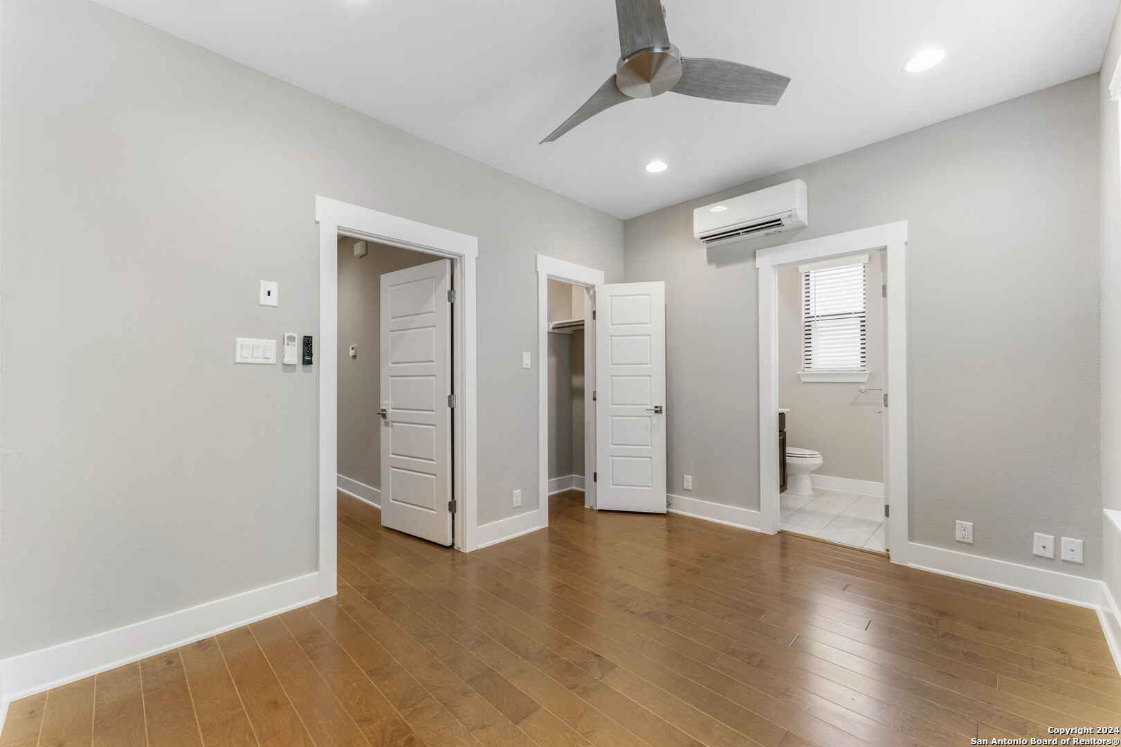 414 CENTER ST
