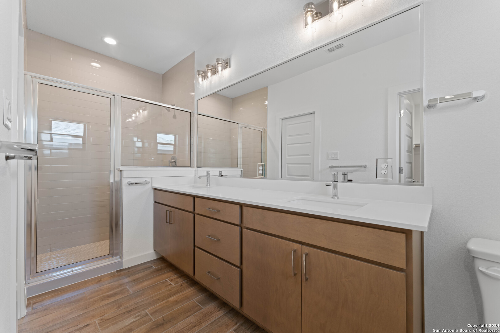 914 N Olive #101