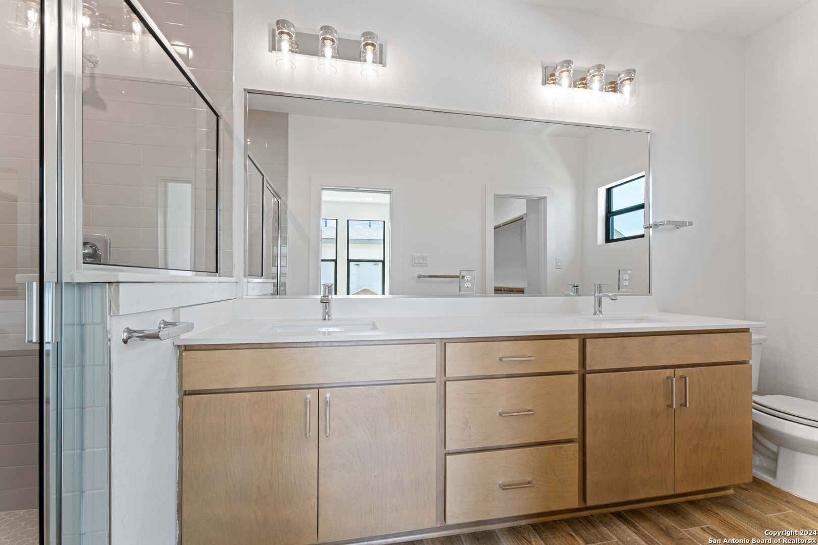 914 N Olive #101