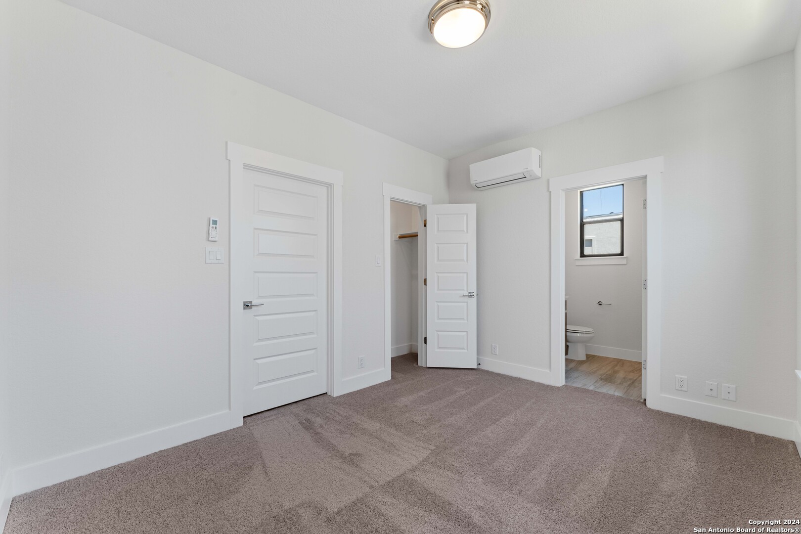 404 CENTER ST