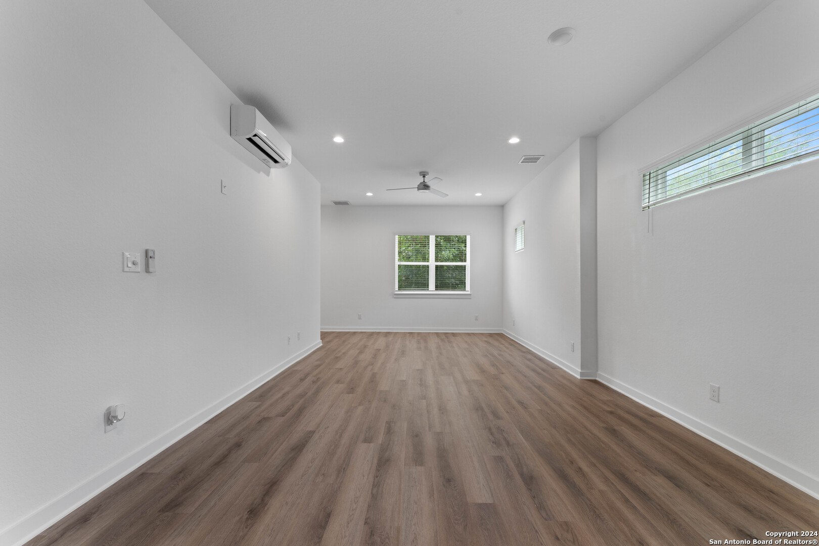 319 HOWARD ST 3