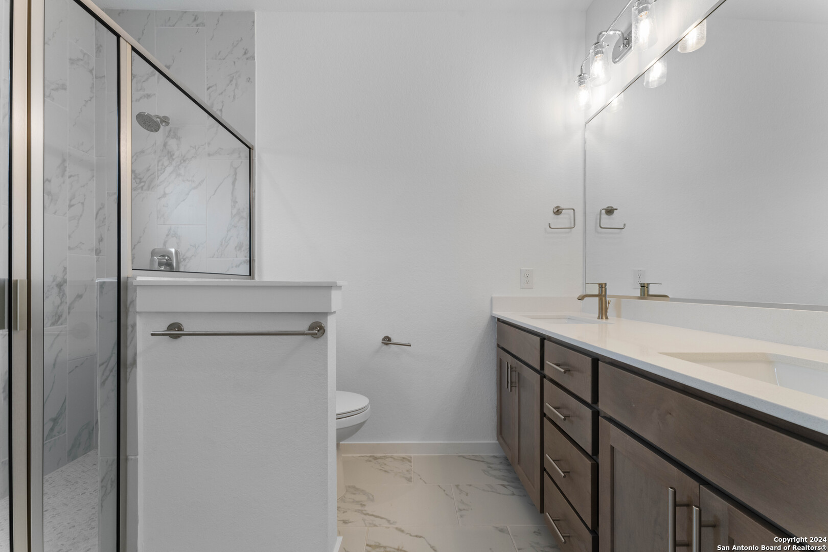 319 HOWARD ST 3