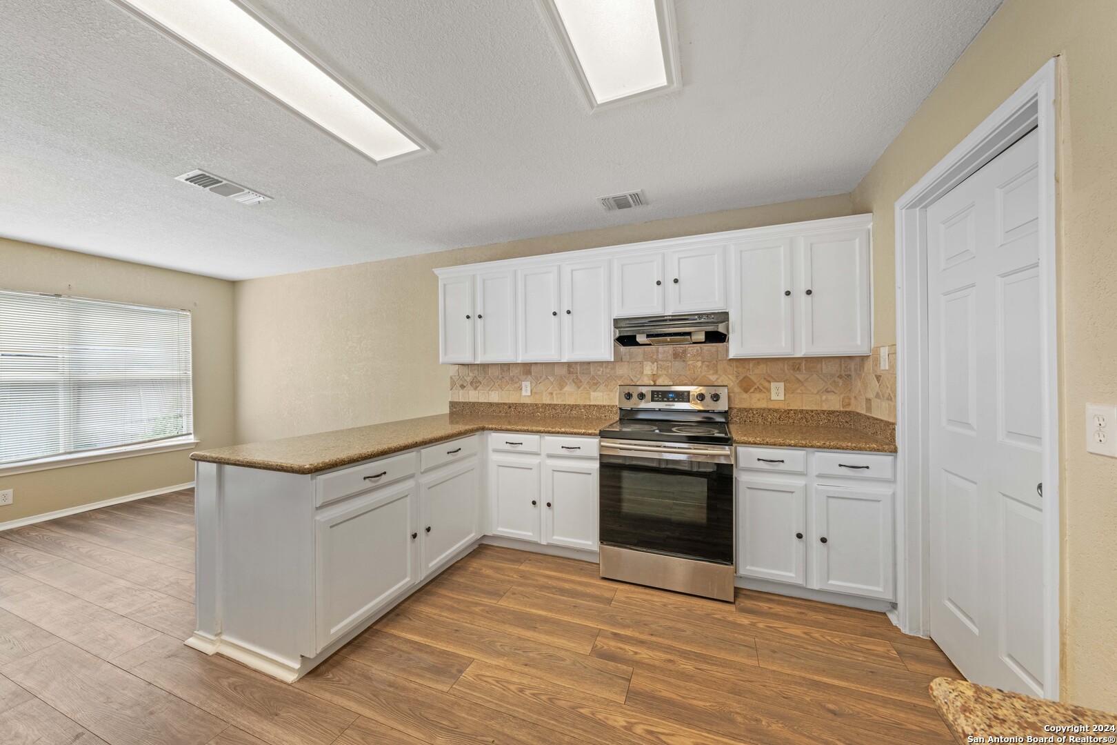 2111 SKULL VALLEY DR