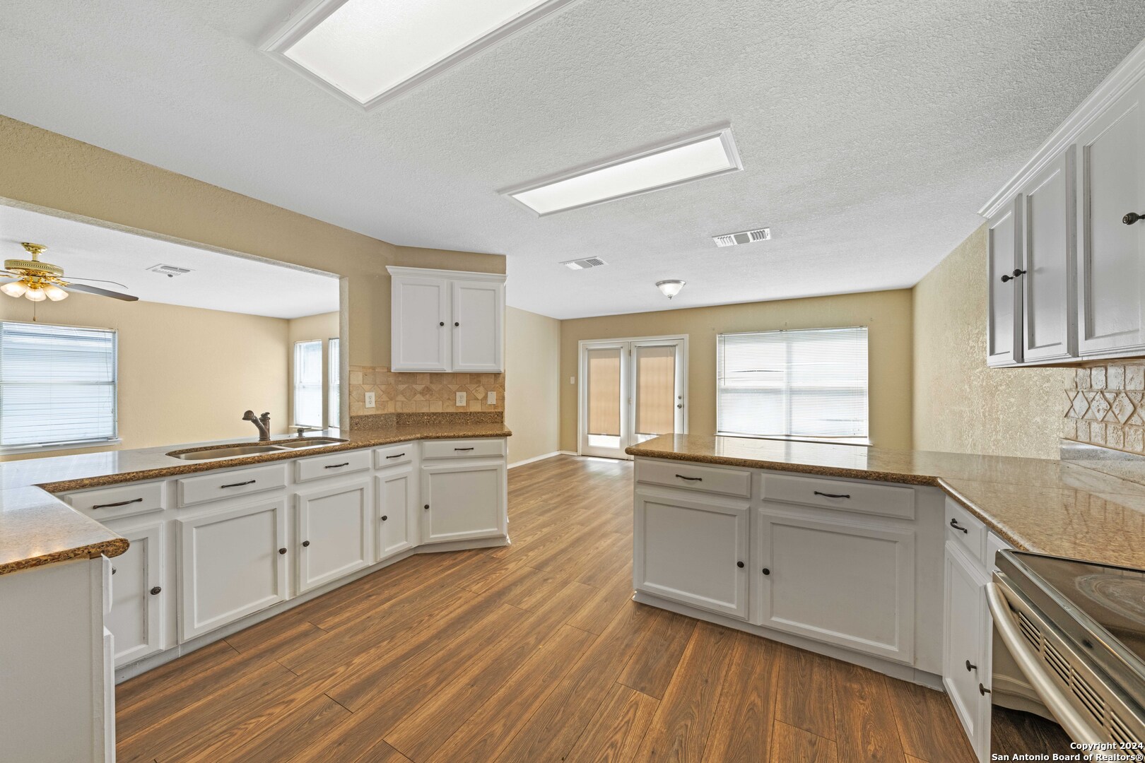 2111 SKULL VALLEY DR