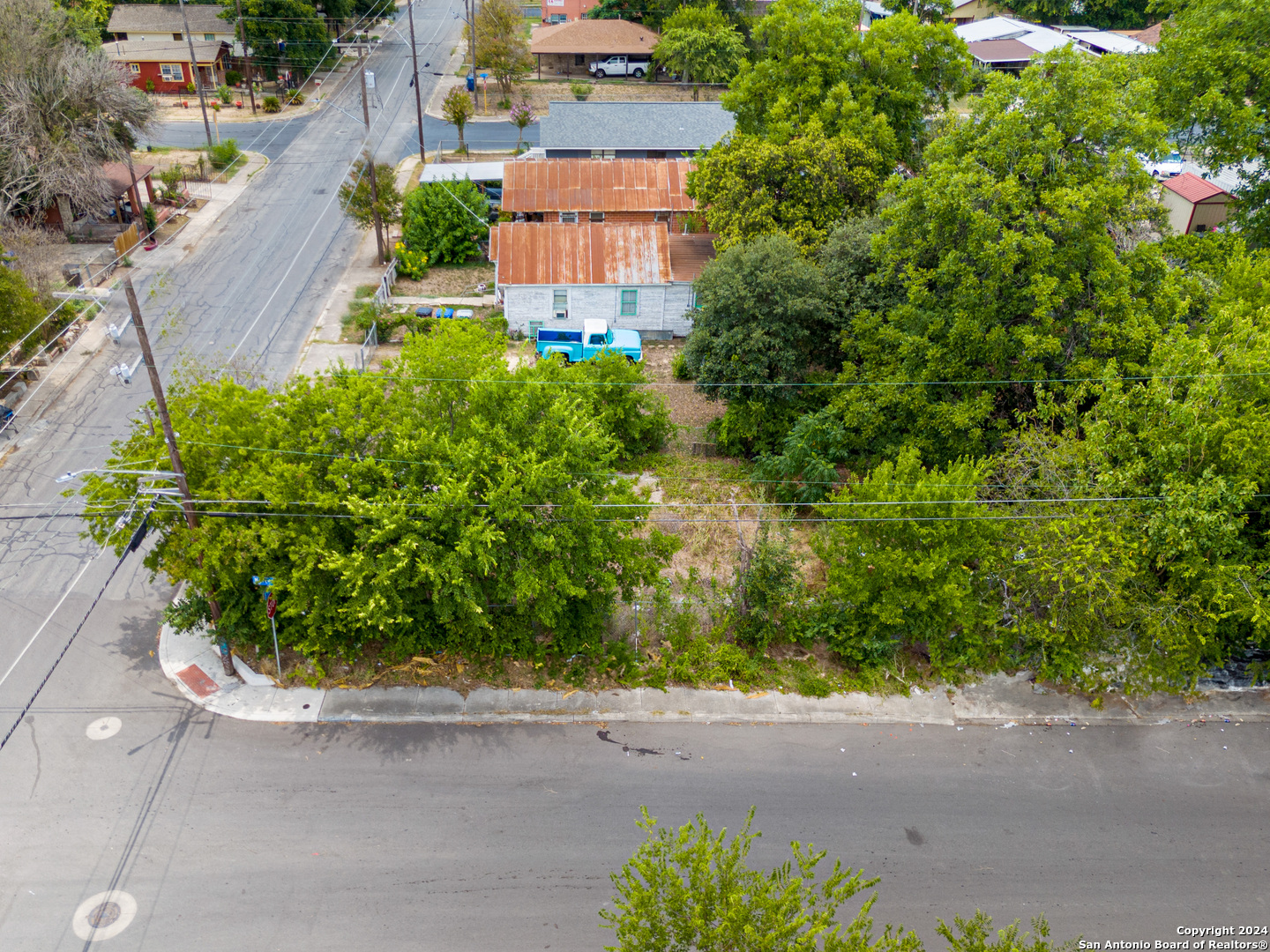 2203 S NAVIDAD ST