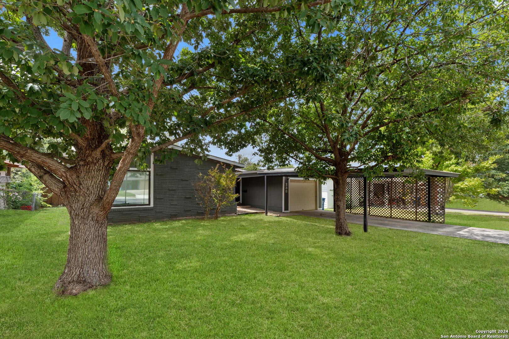 238 SHADY RILL