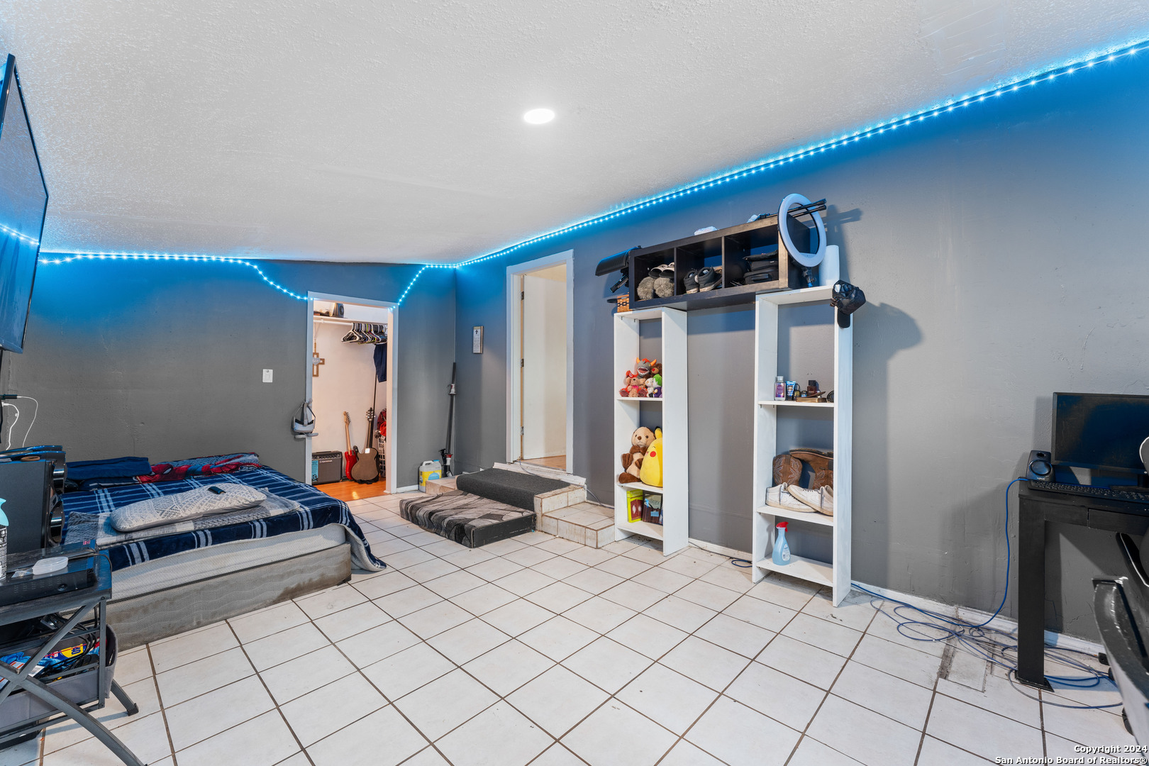 238 SHADY RILL