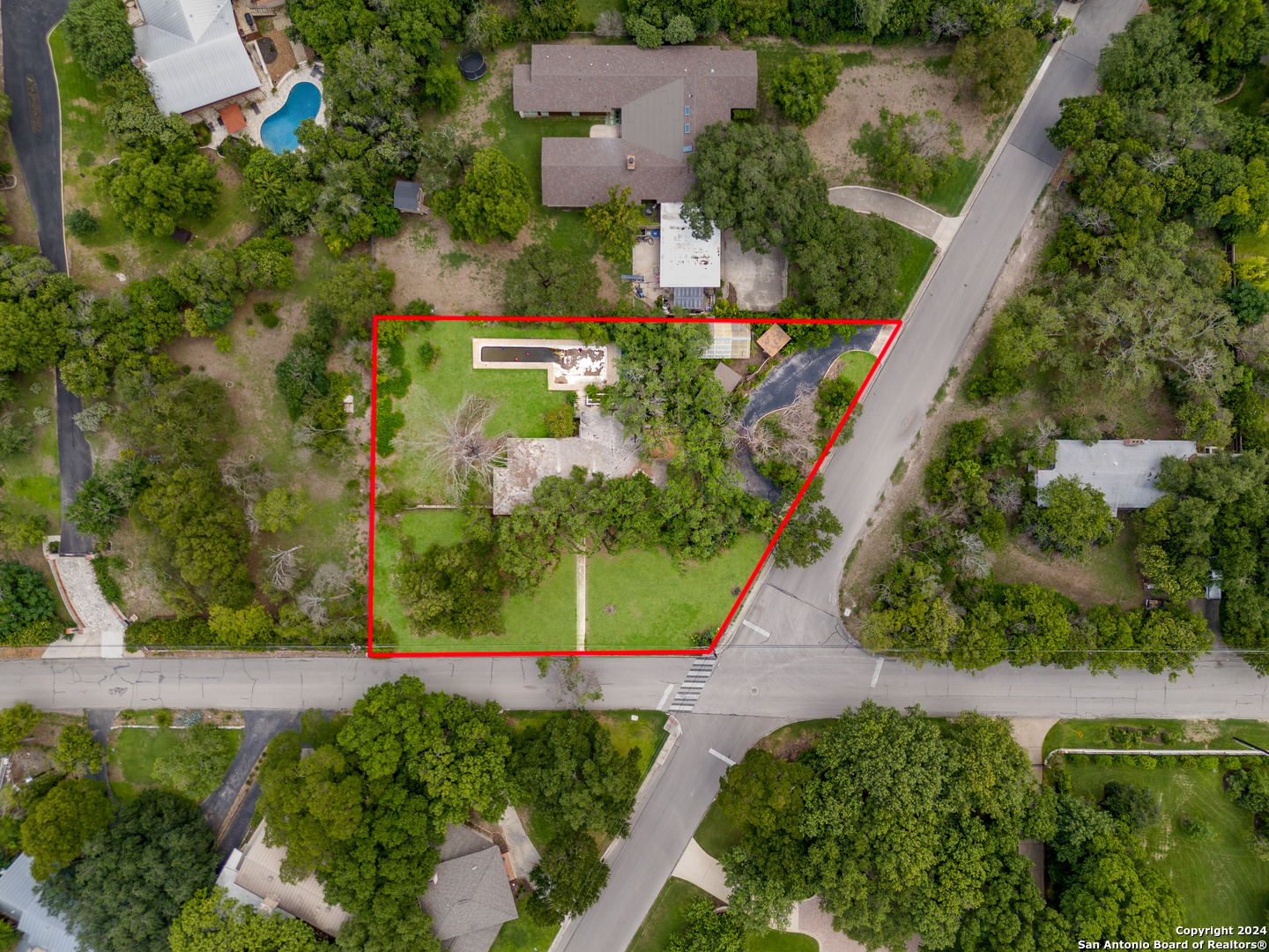206 ROCKHILL DR