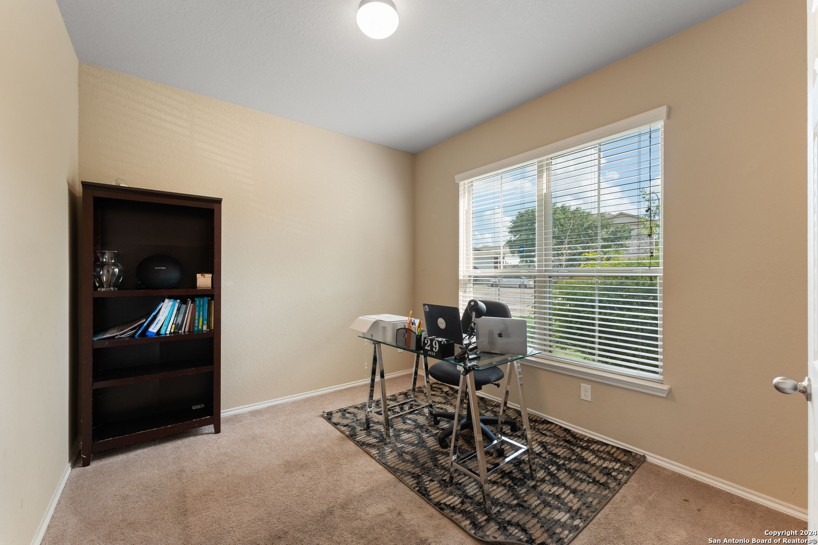 6115 Agoura Hvn