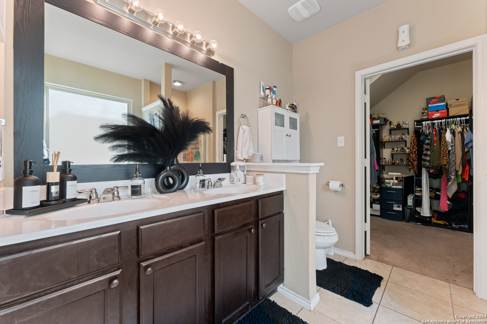 6115 Agoura Hvn