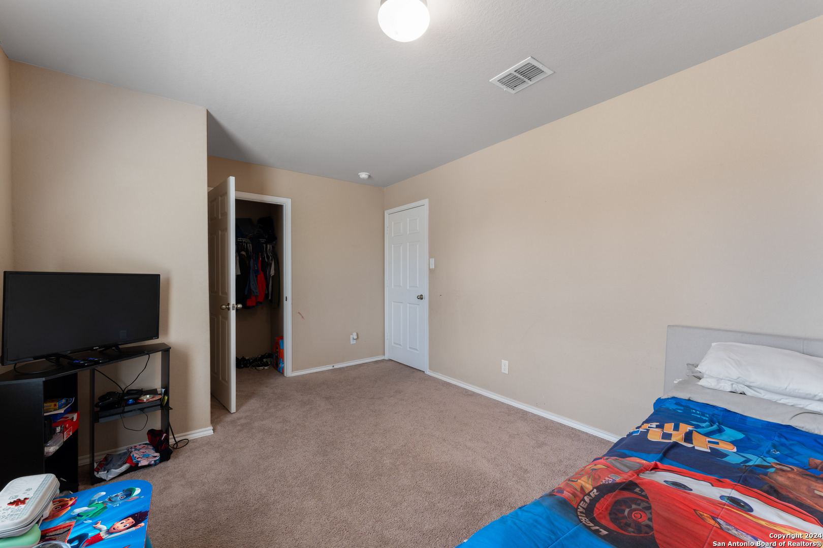 6115 Agoura Hvn