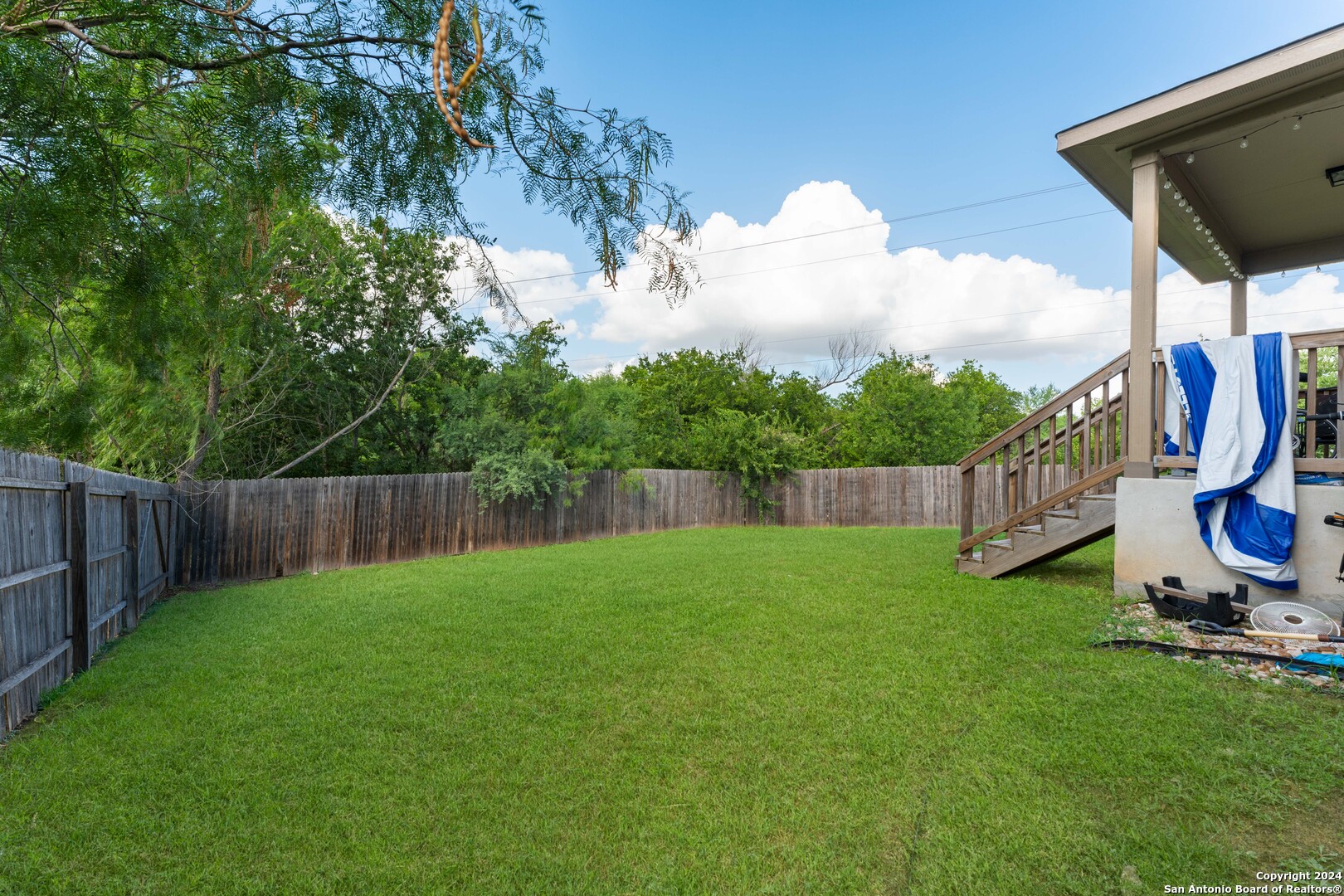6115 Agoura Hvn