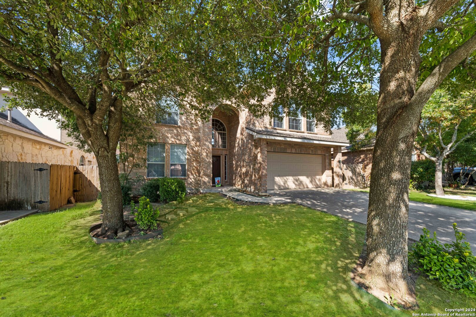24527 WALNUT PASS