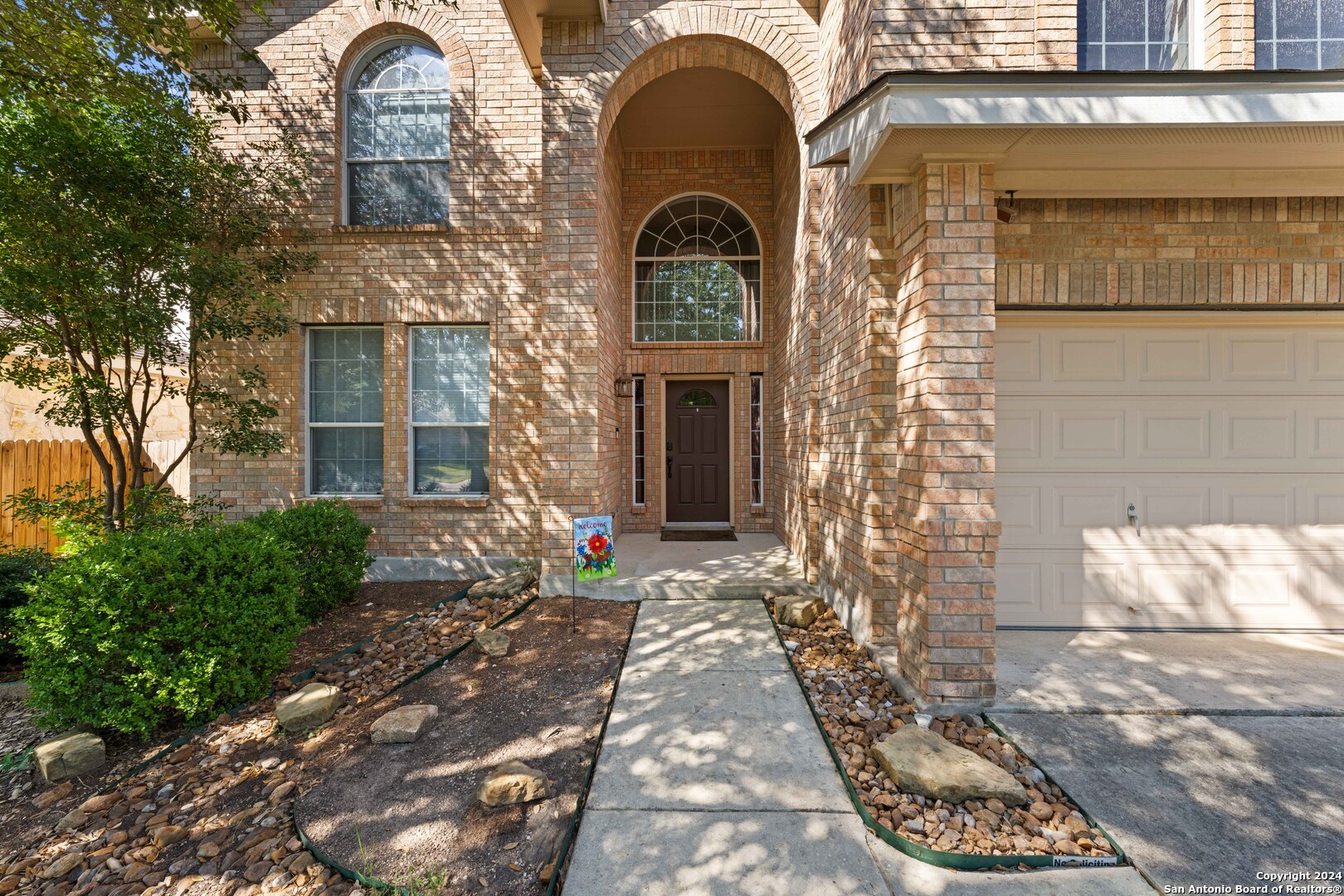 24527 WALNUT PASS