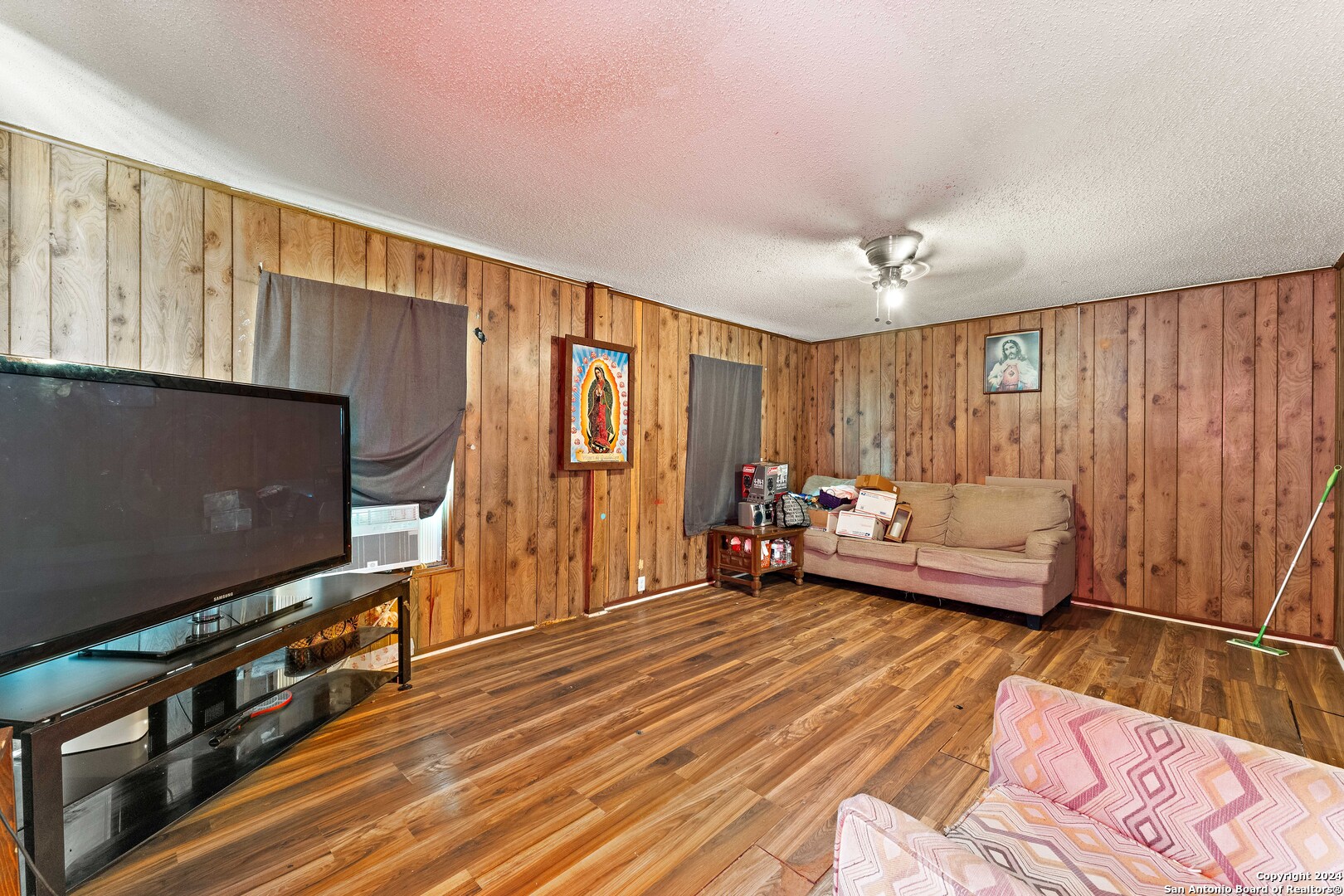 1519 WHITMAN AVE
