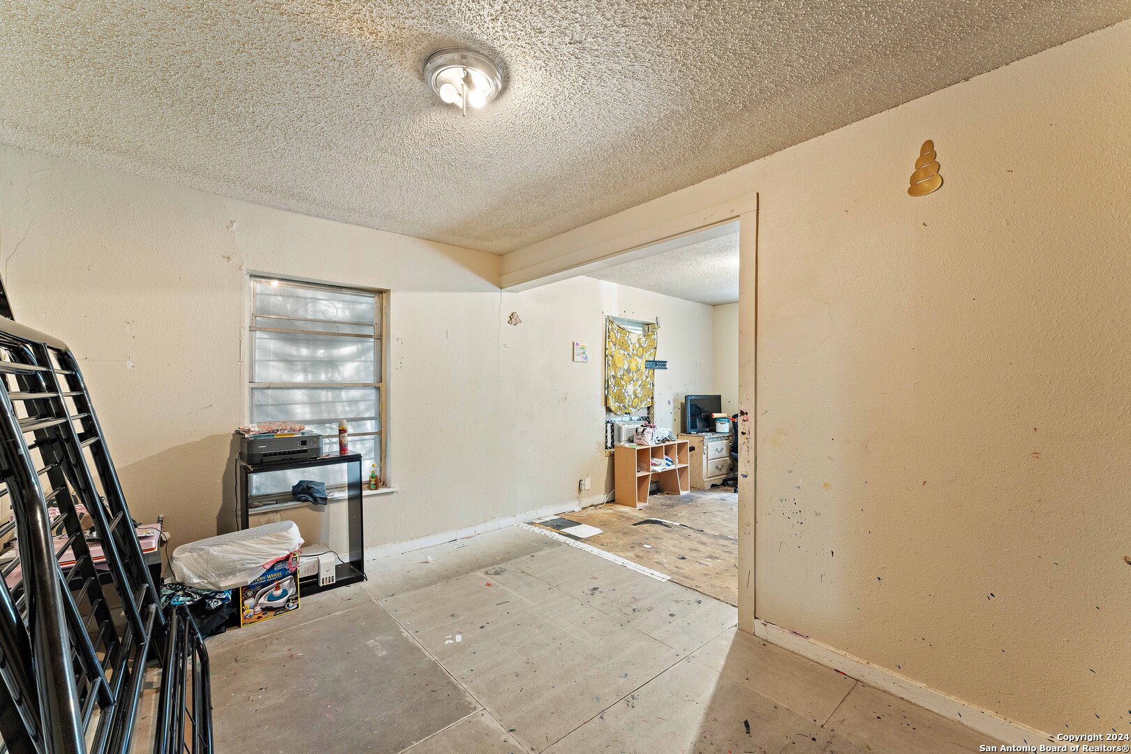 1519 WHITMAN AVE