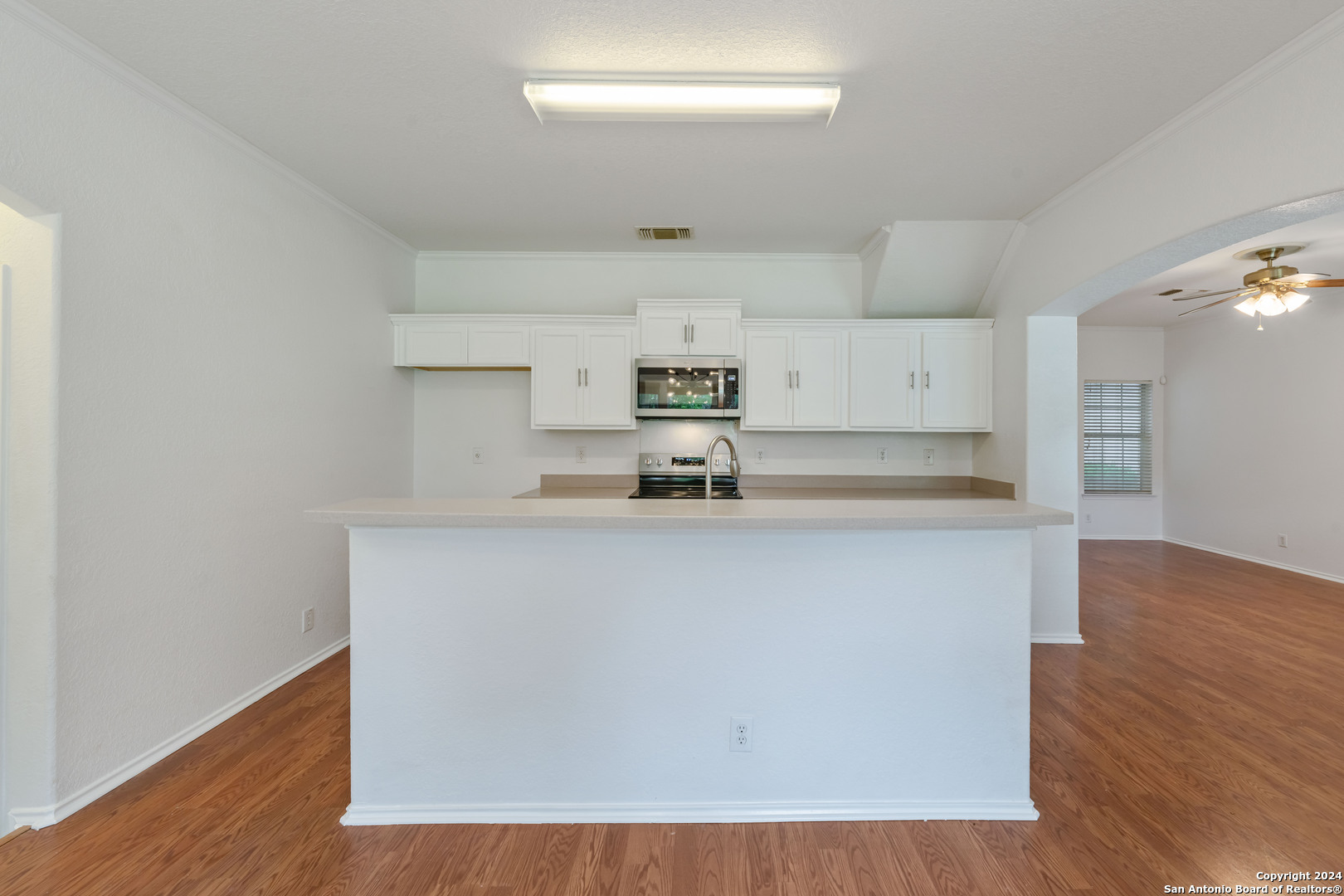 5523 TOMAS CIR