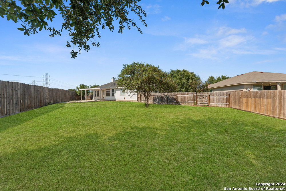 4502 EVERETT LOOP