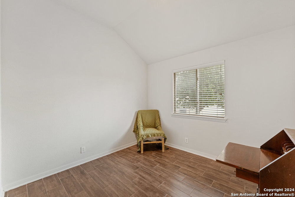 4502 EVERETT LOOP