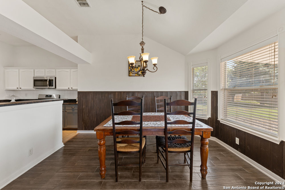 4502 EVERETT LOOP
