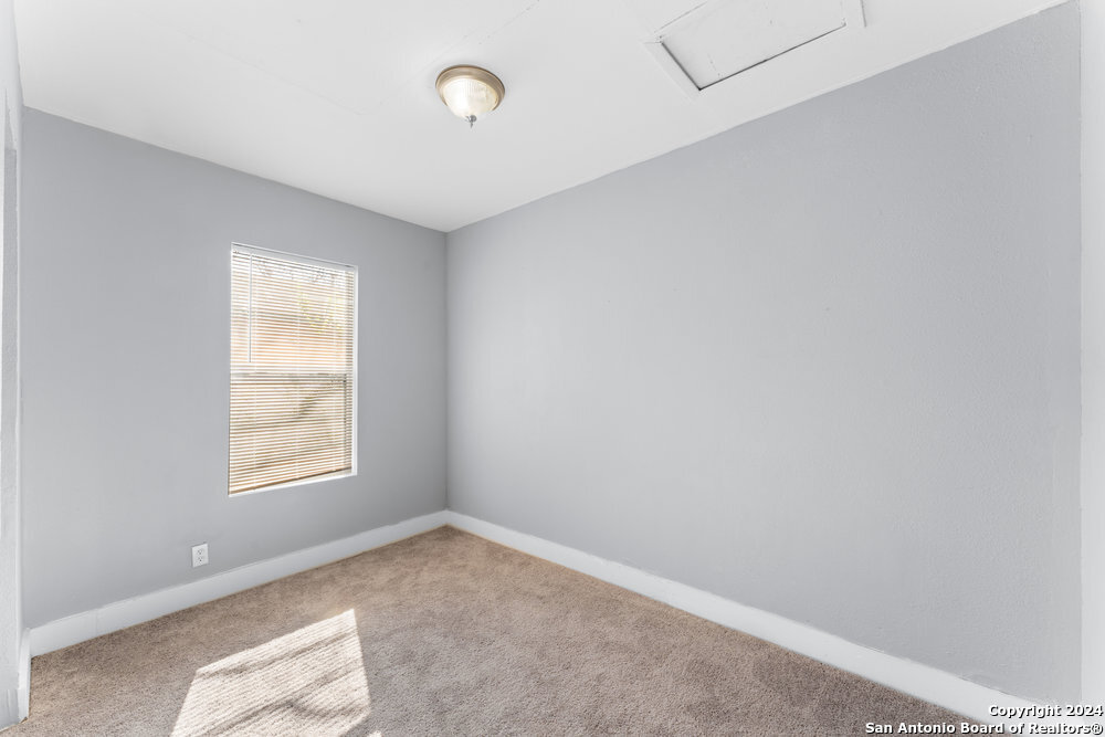 3123 WEIR AVE