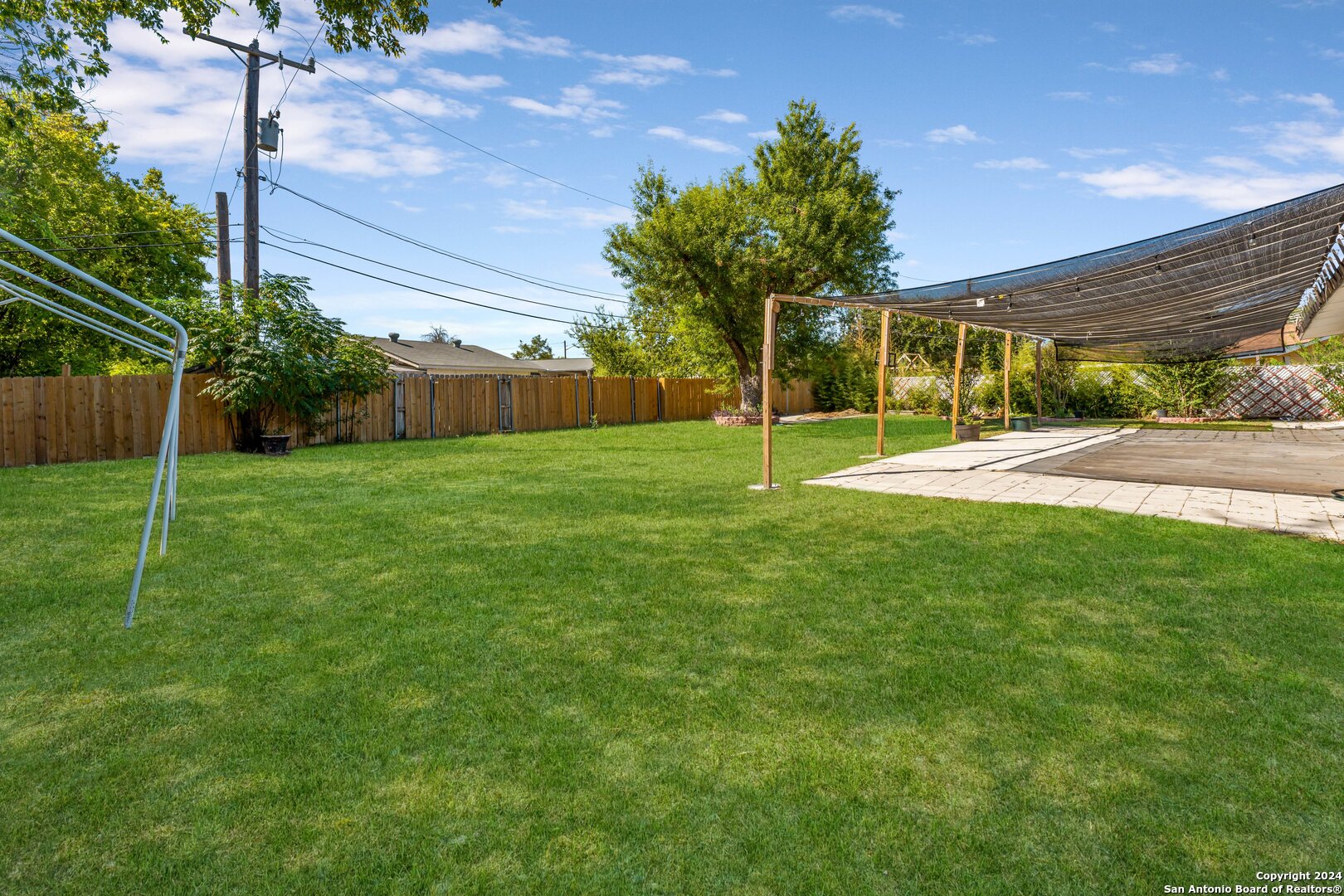 7814 GALLOP DR
