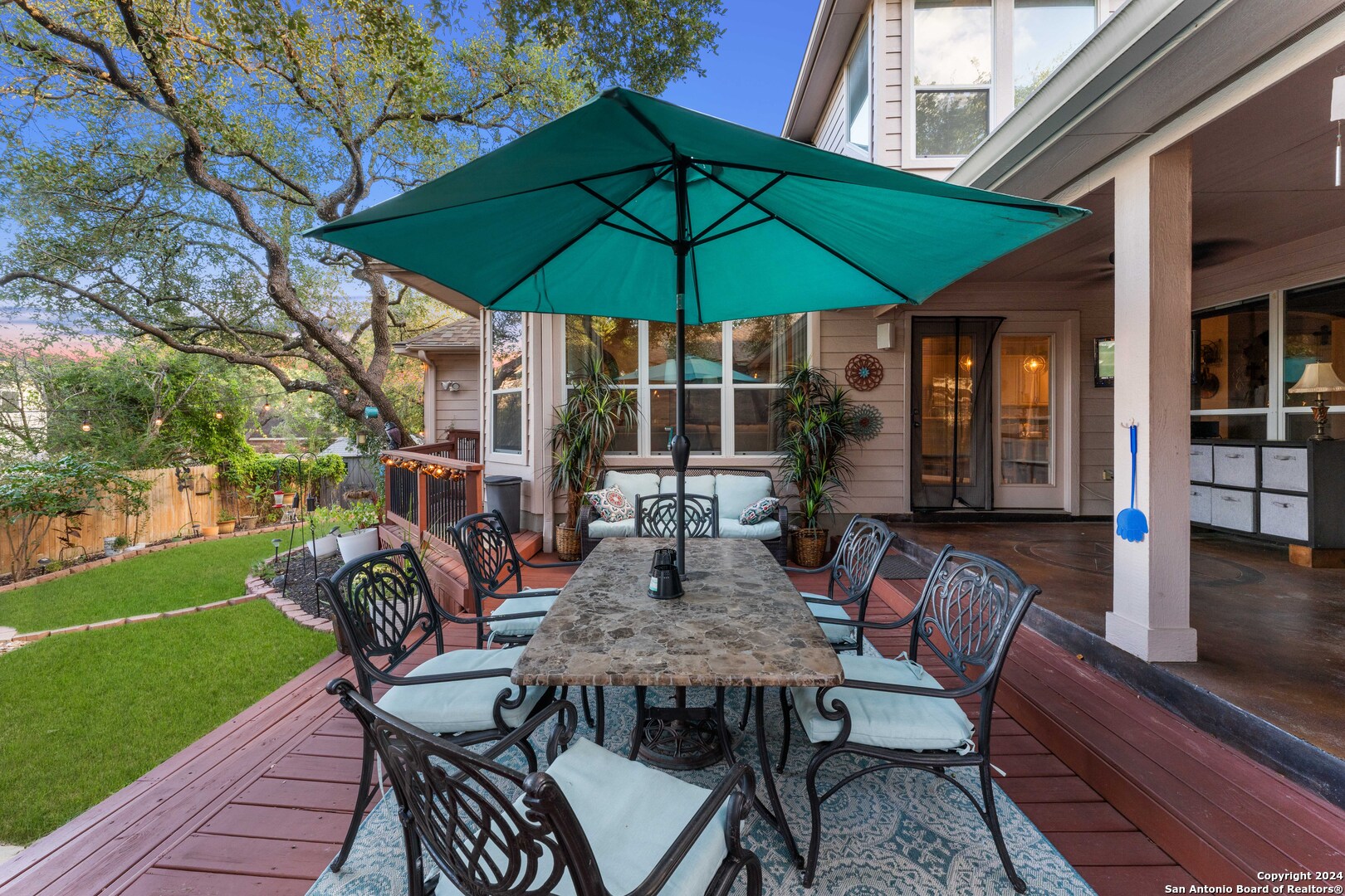 1615 LOOKOUT PT