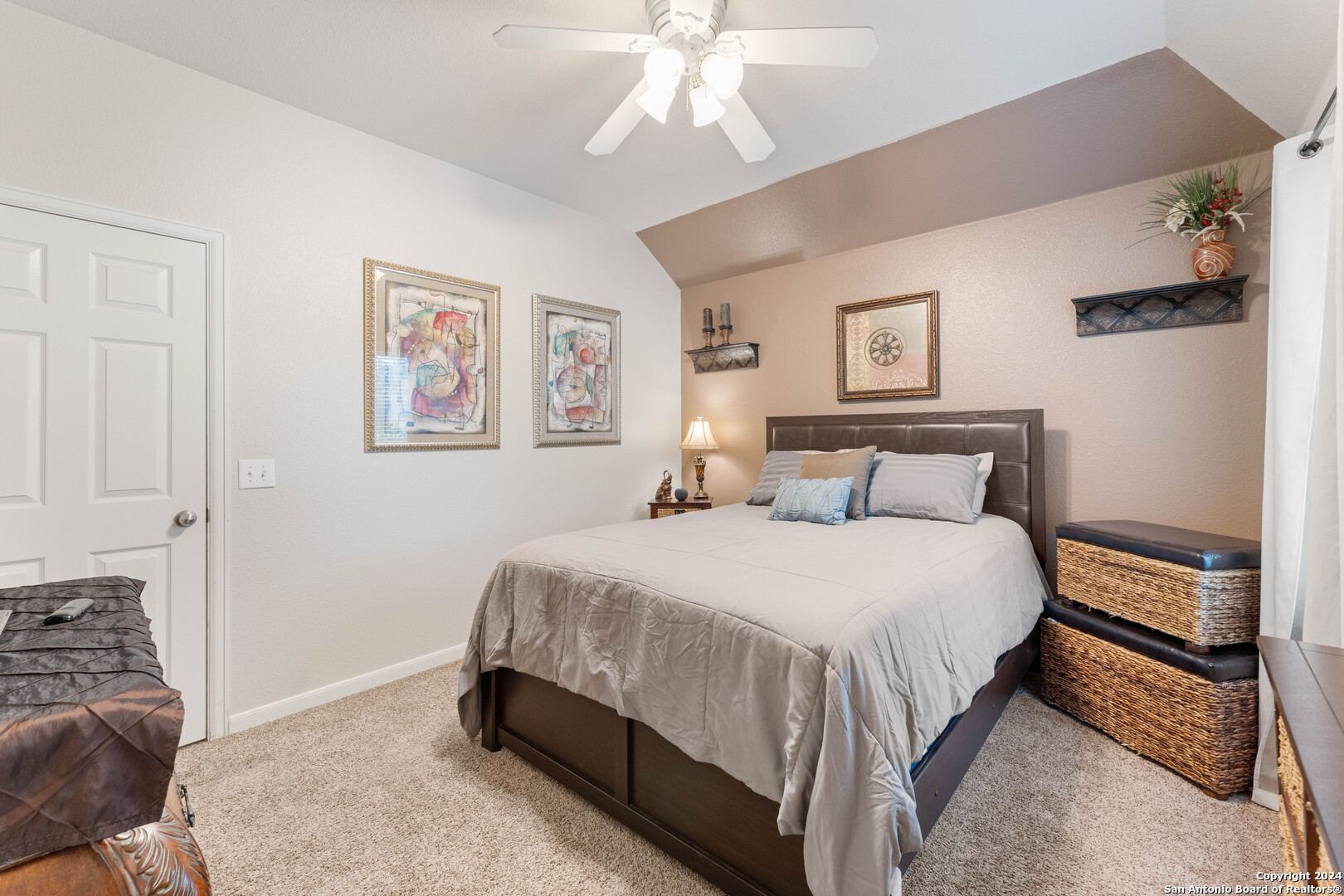 1615 LOOKOUT PT