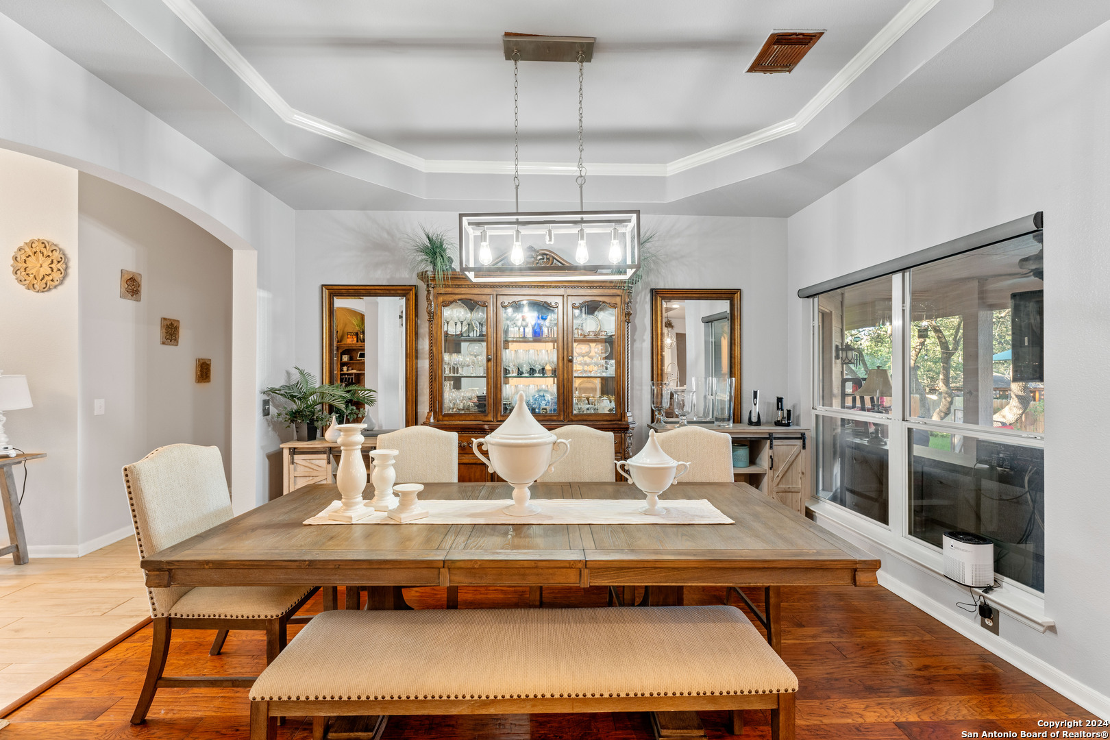 1615 LOOKOUT PT