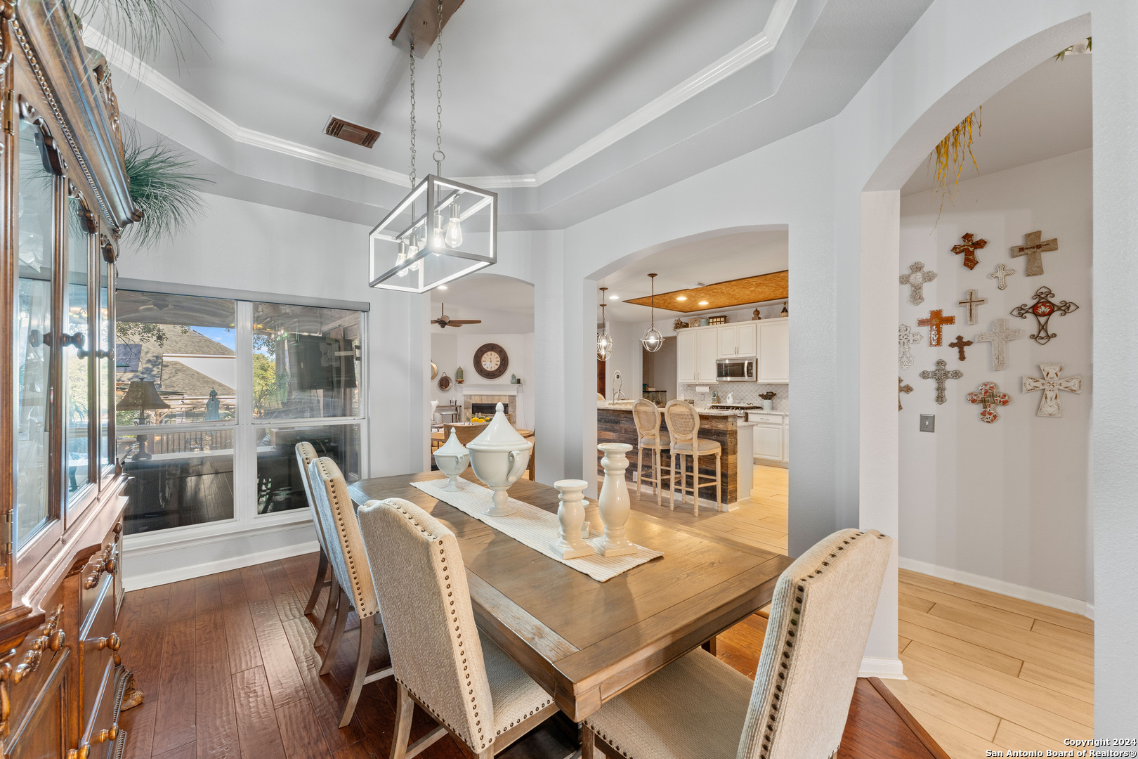 1615 LOOKOUT PT