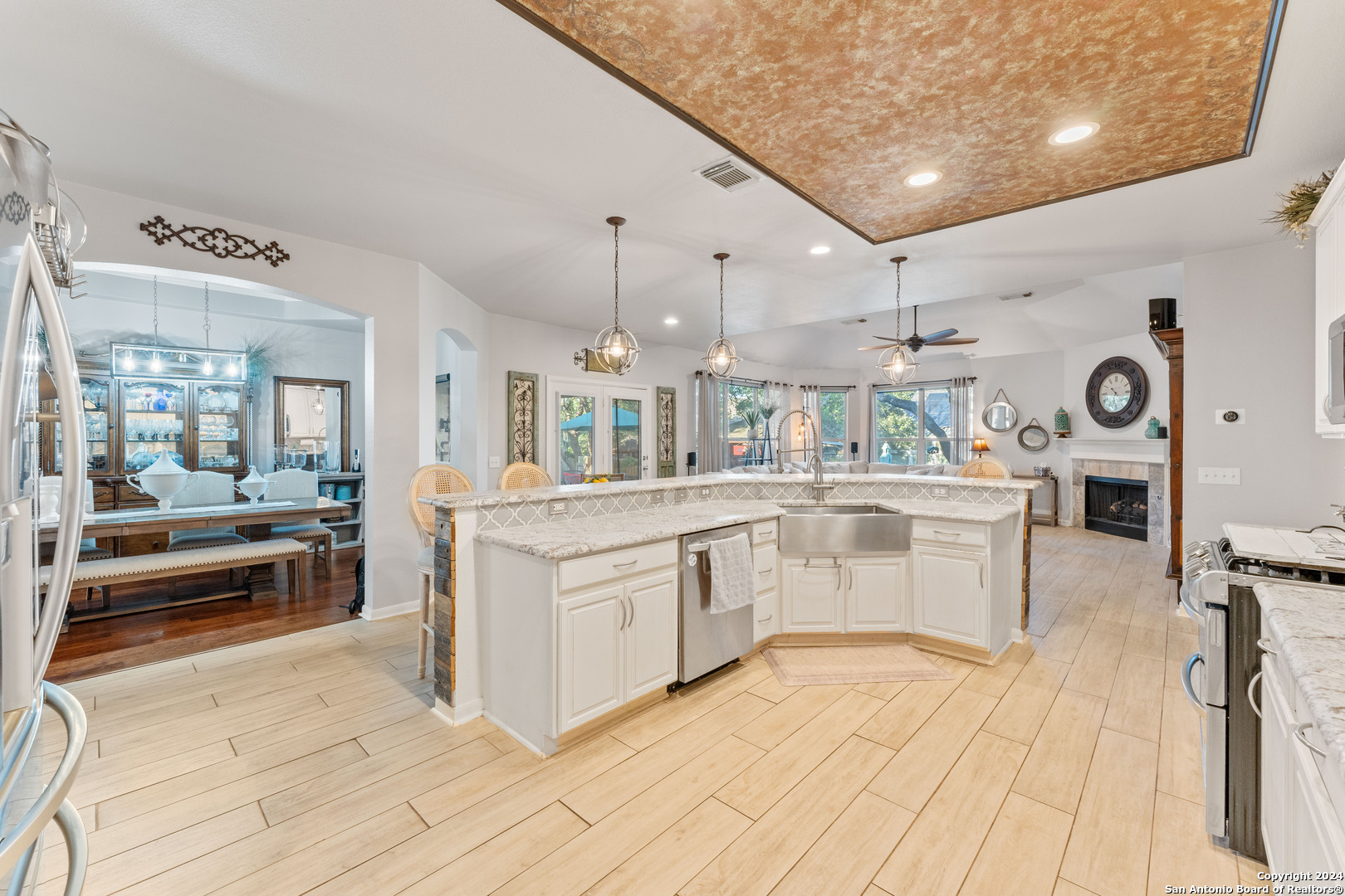 1615 LOOKOUT PT