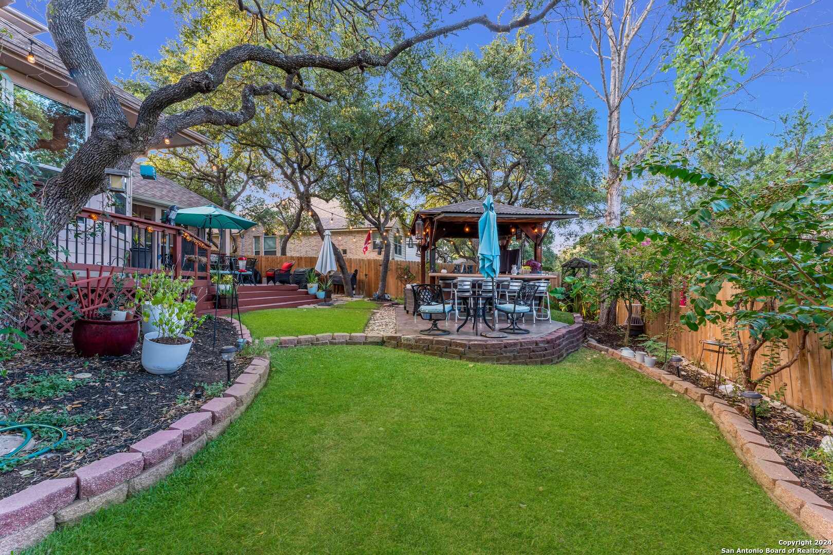 1615 LOOKOUT PT