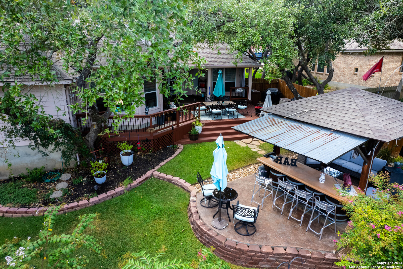 1615 LOOKOUT PT