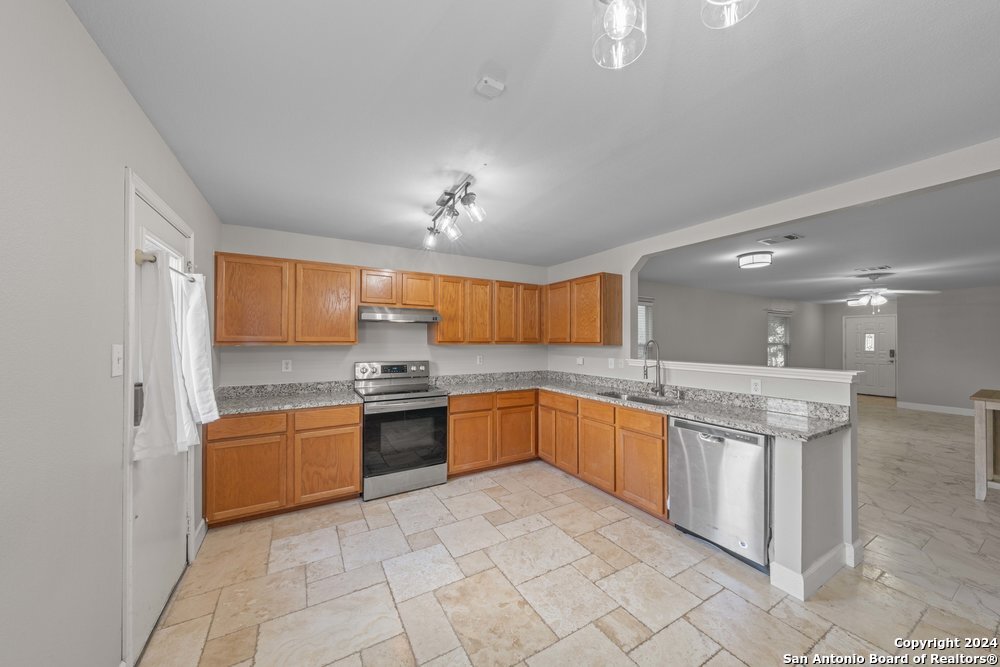 4042 WISTERIA WAY