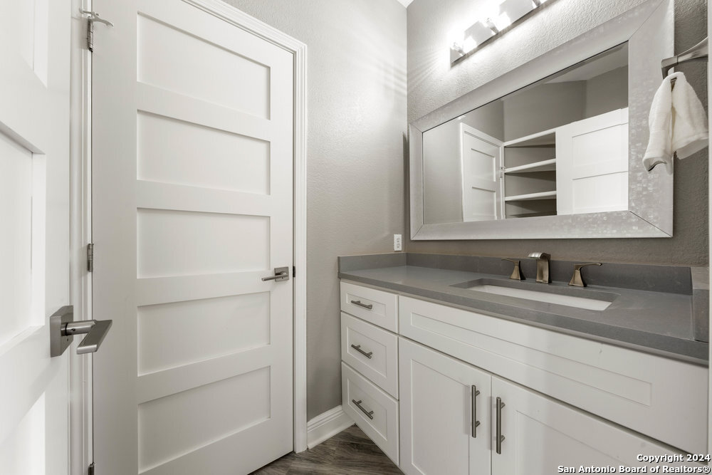 19211 HABITAT CV
