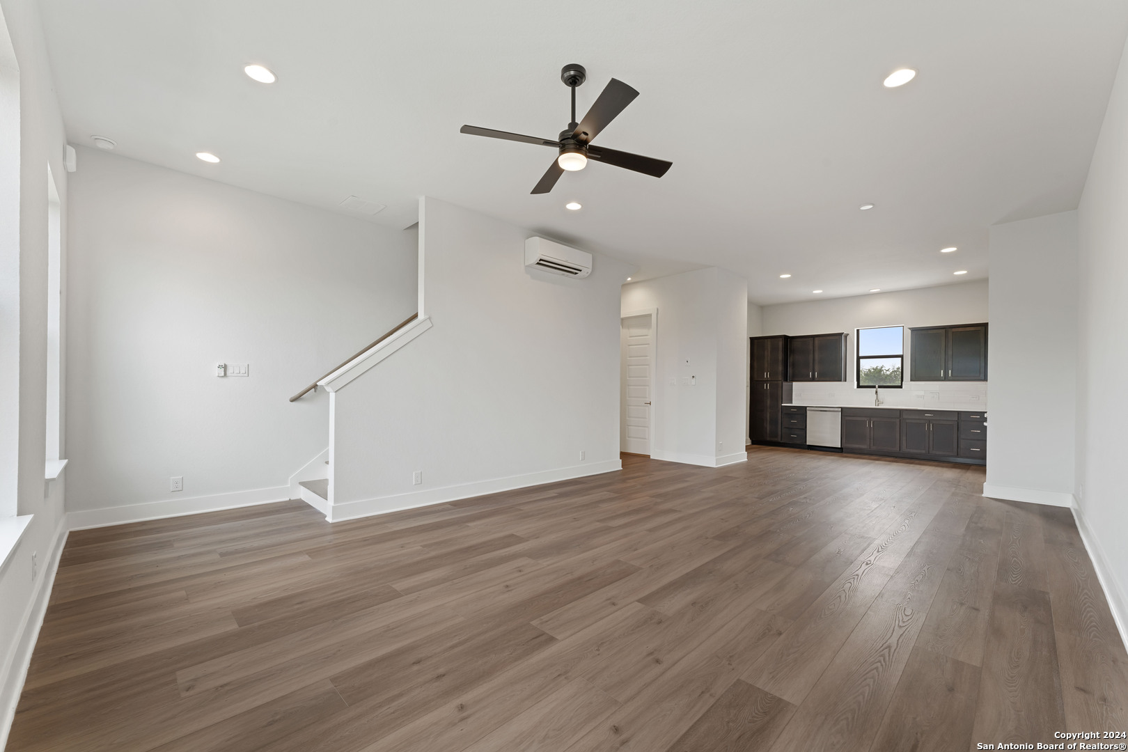 7936 KENNEDY HL 6
