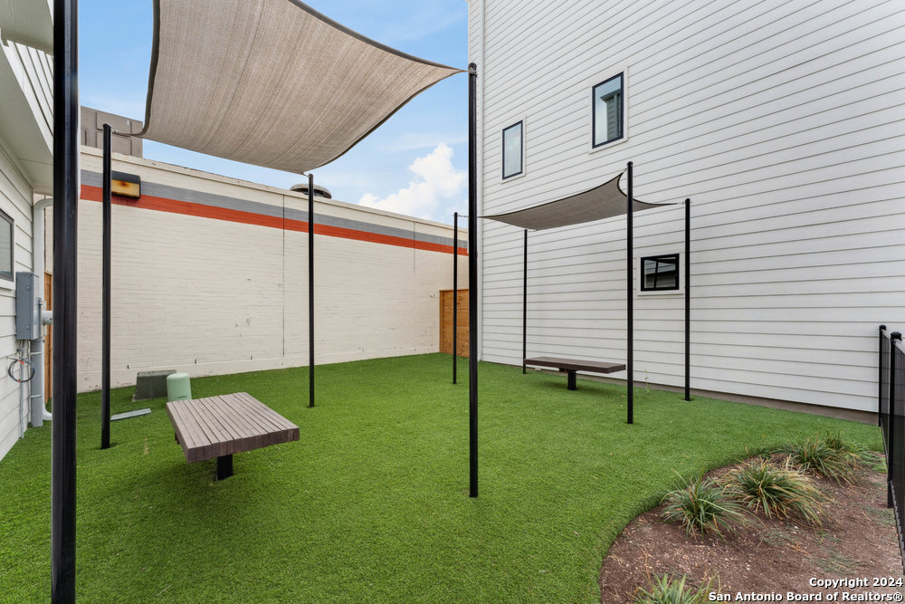 1735 W GRAMERCY PL #301