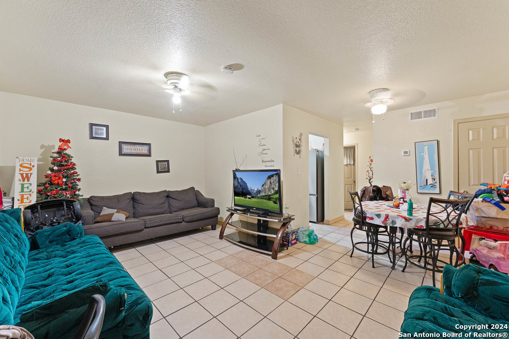 11019 BALTIC DR
