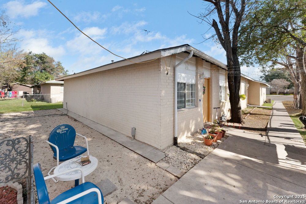 11019 BALTIC DR