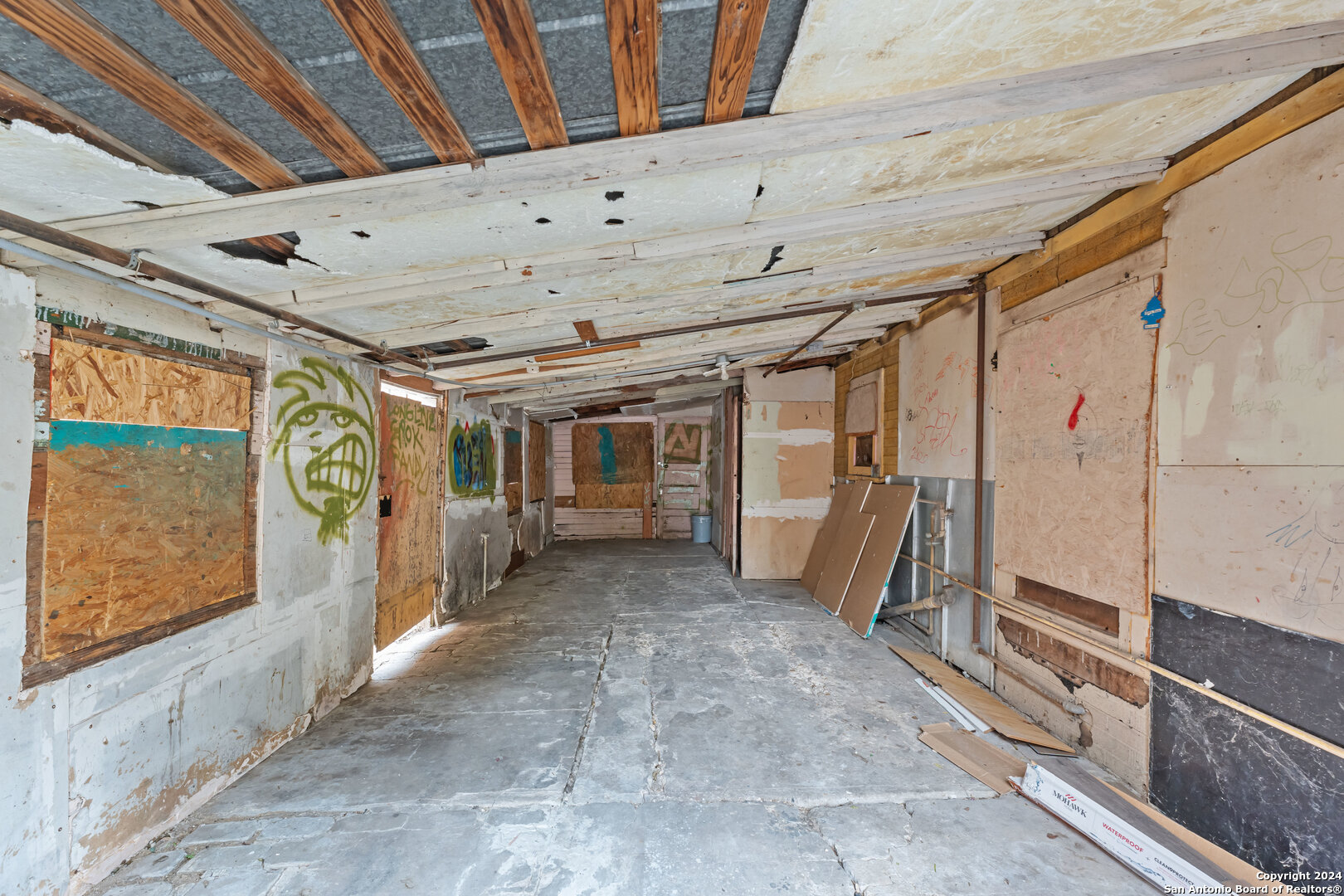 2311 EL PASO ST