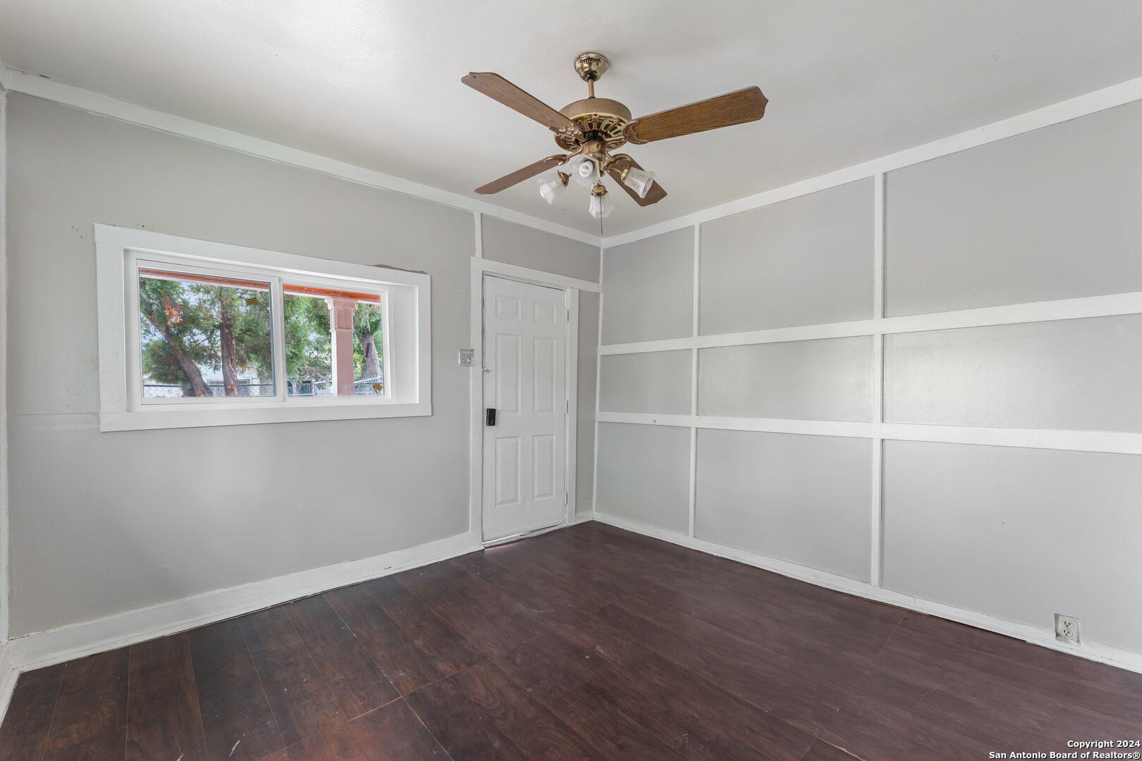 2311 EL PASO ST