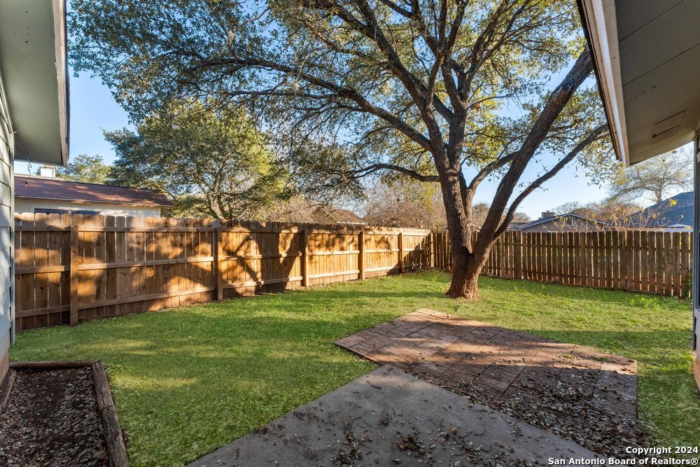 9234 Deer Village