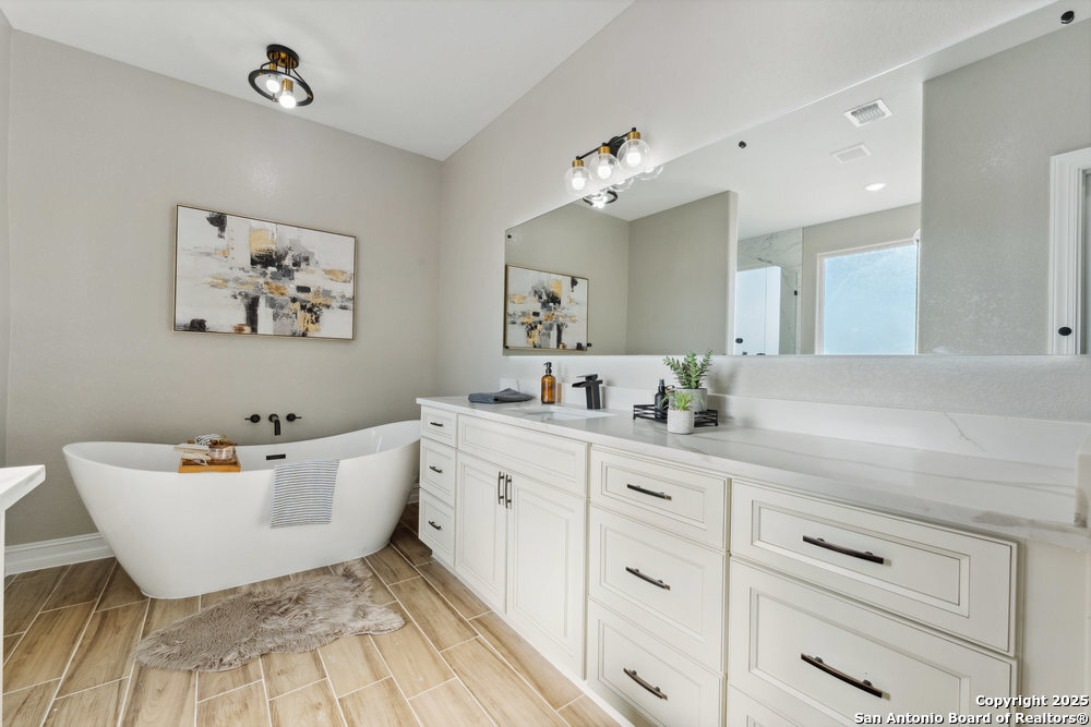 192 Hidden Ranch Ct