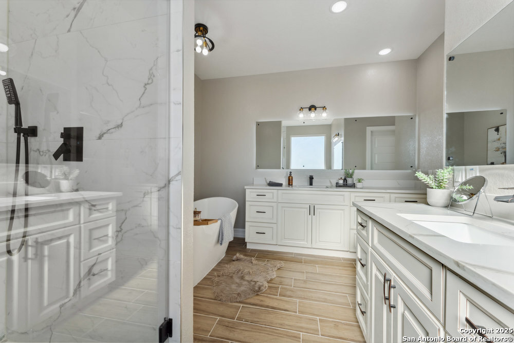 192 Hidden Ranch Ct