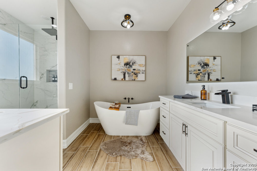 192 Hidden Ranch Ct