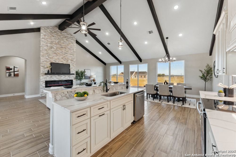 192 Hidden Ranch Ct