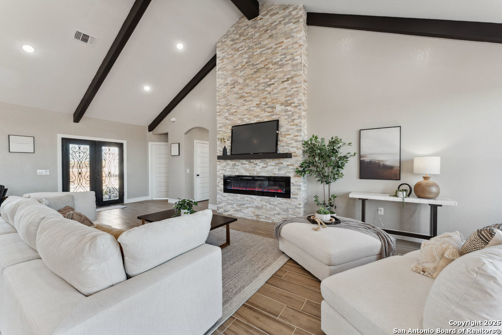 192 Hidden Ranch Ct