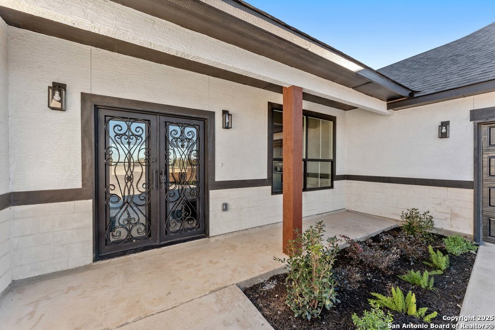 192 Hidden Ranch Ct