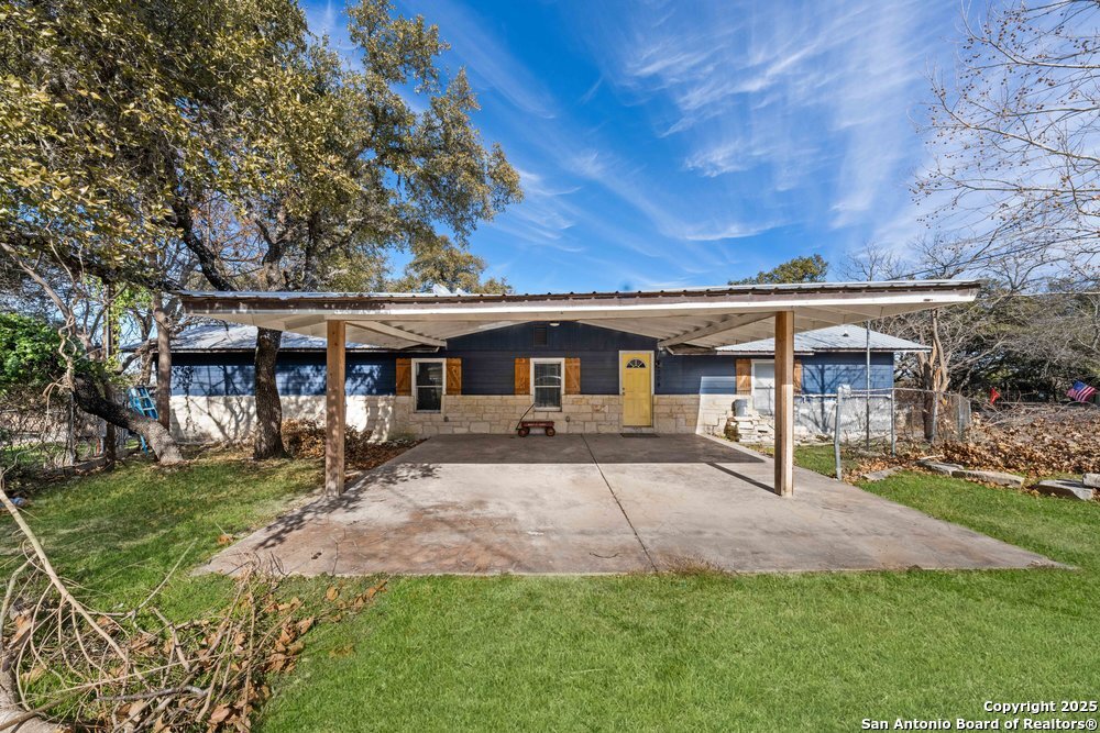 204 DREAMLAND DR
