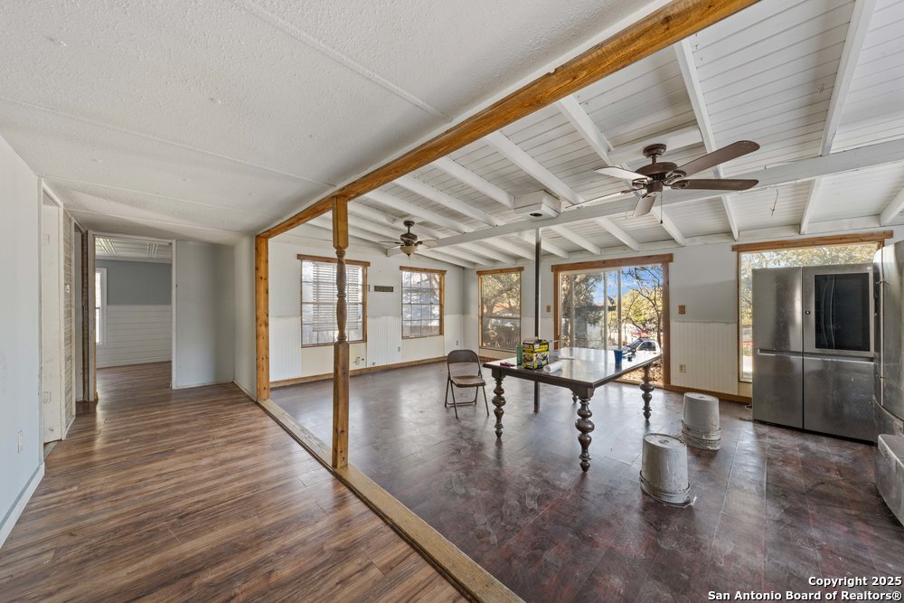 204 DREAMLAND DR